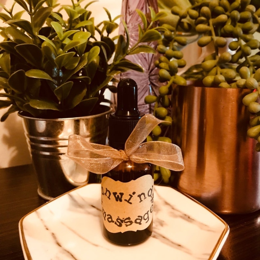 Unwind Massage Oil